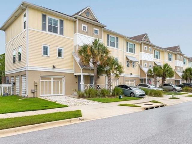 Townhouse for sale in Pensacola, Florida