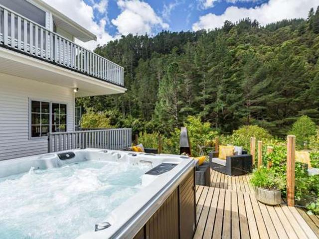 House for sale in Pauatahanui, Wellington