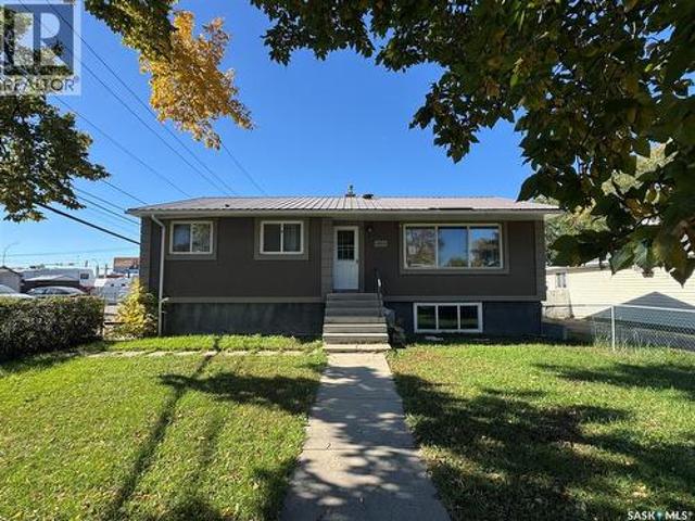 House for sale in Glen Elm Park, Regina