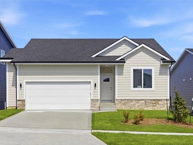 House for sale in West Des Moines, Polk County