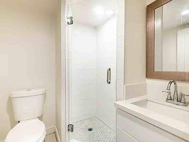 Apartment for rent in Canoga Park, California