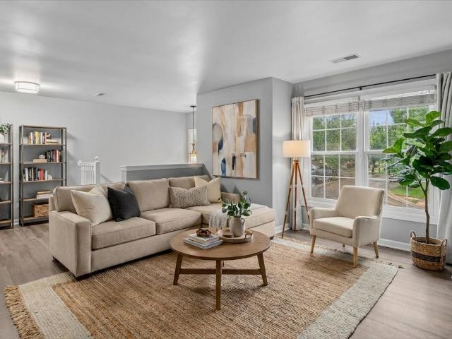 Townhouse for sale in Naperville, Illinois
