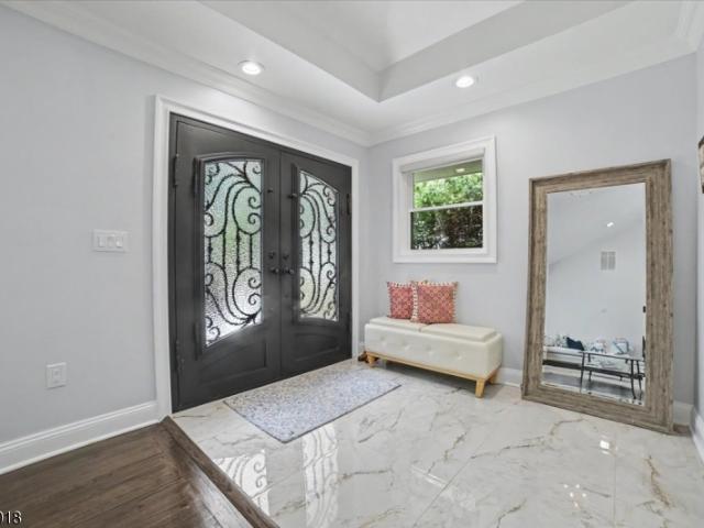 House for sale in Mountainside, New Jersey