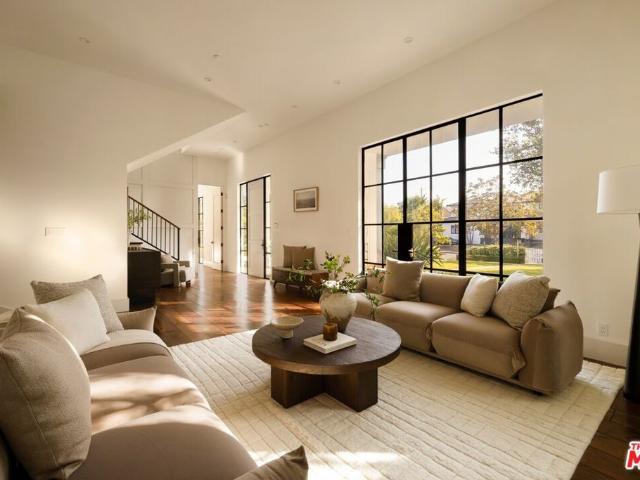 Property for rent in Canoga Park, California
