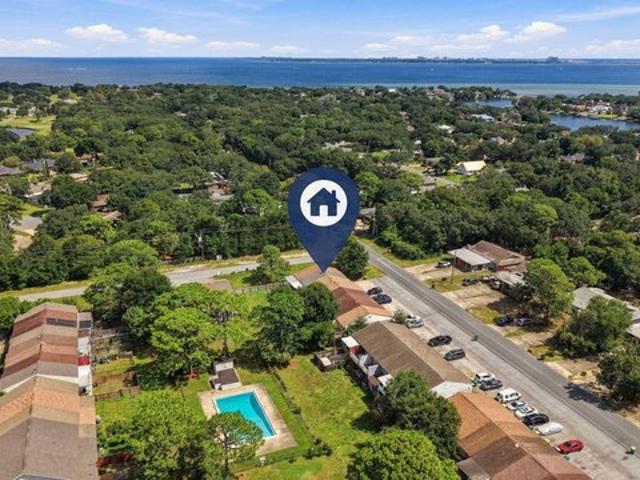 Townhouse for sale in Shalimar, Okaloosa County