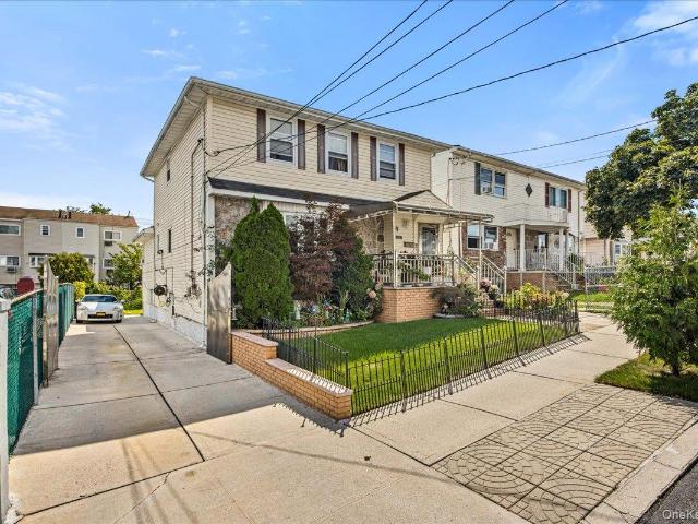 House for sale in Queens, Arverne