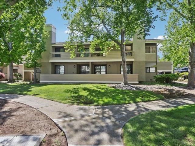Condo for sale in San Mateo, California