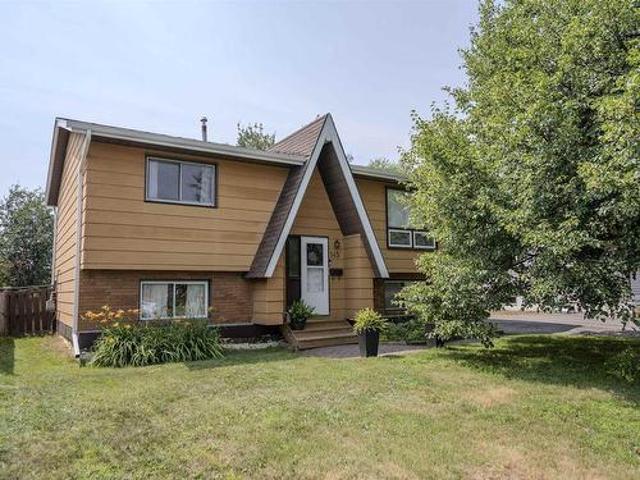 House for sale in Thunder Bay, Ontario