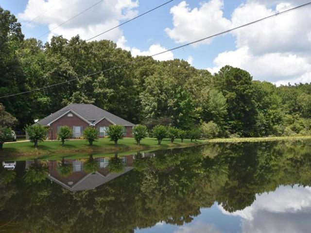 House for sale in Saltillo, Mississippi