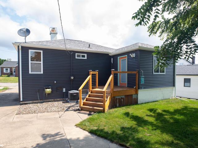 House for sale in Linn, Iowa