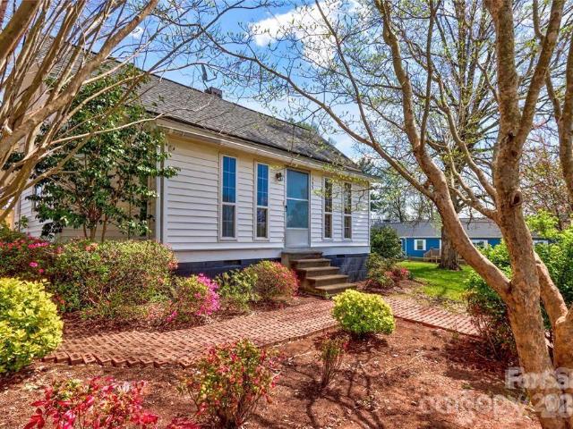 House for sale in Cooleemee, North Carolina