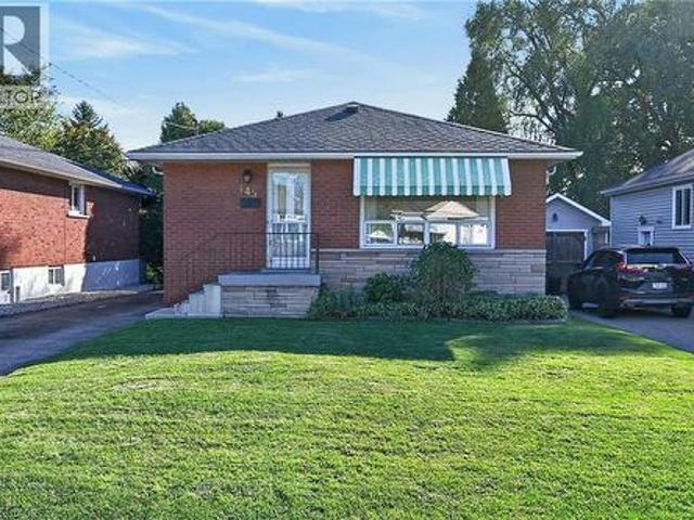 House for sale in Eastmount, Hamilton
