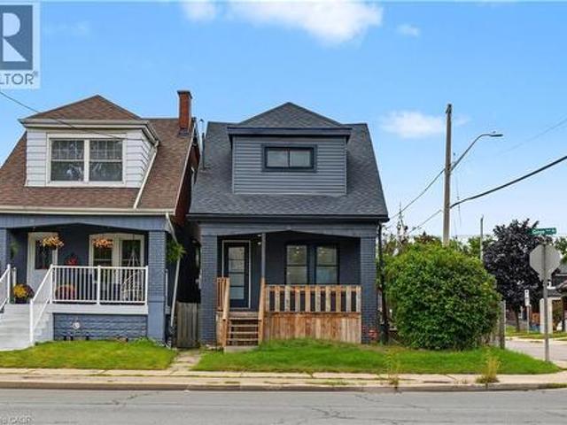 House for sale in Ancaster, Ontario