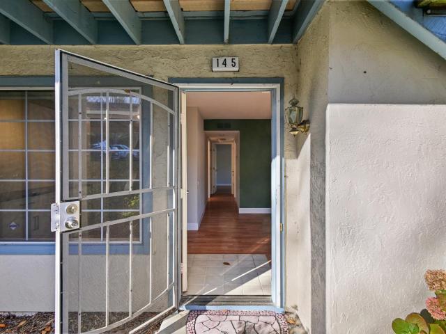 Condo for sale in Hercules, California