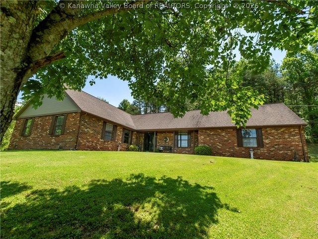 House for sale in Clendenin, West Virginia