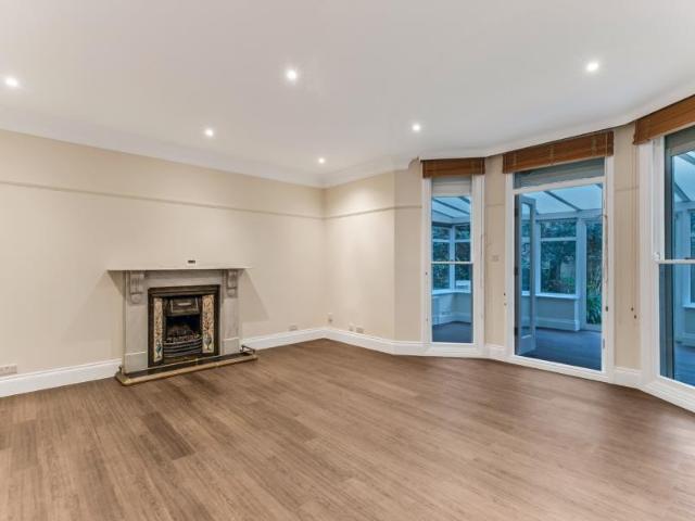 Apartment for rent in Primrose Hill, Greater London