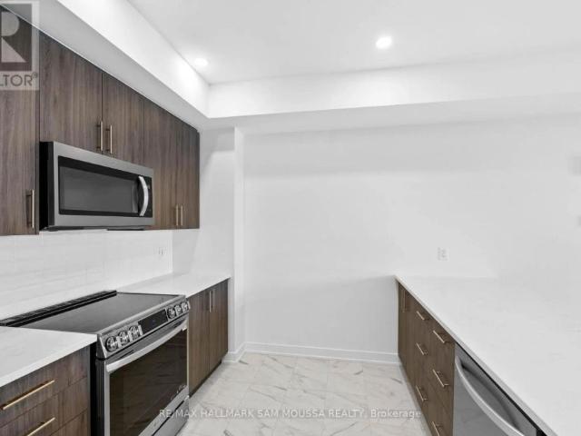 Townhouse for rent in Mulhurst Bay, Ontario