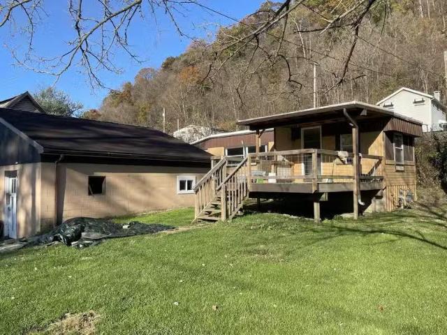 Condo for rent in Monroeville