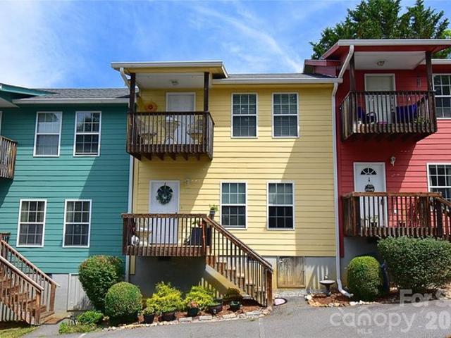 Townhouse for sale in Yancey, North Carolina