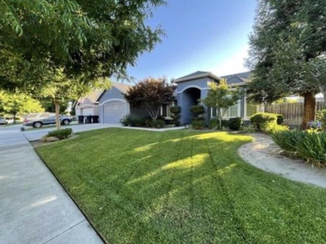 House for sale in Visalia, Tulare County