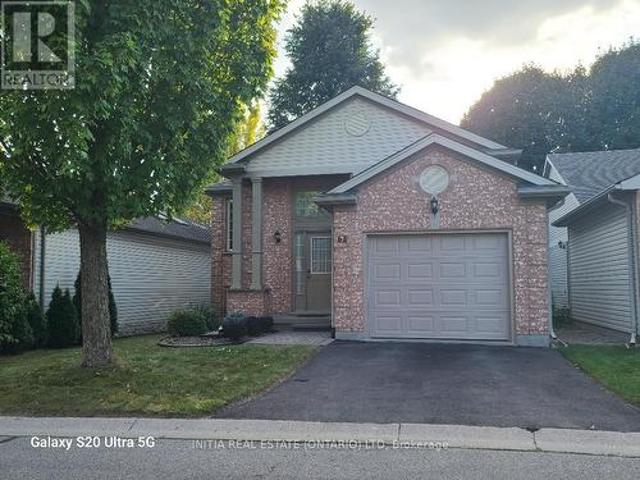 Townhouse for sale in Arva, Ontario