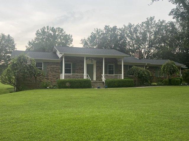 House for sale in Hollow Rock, West Tennessee