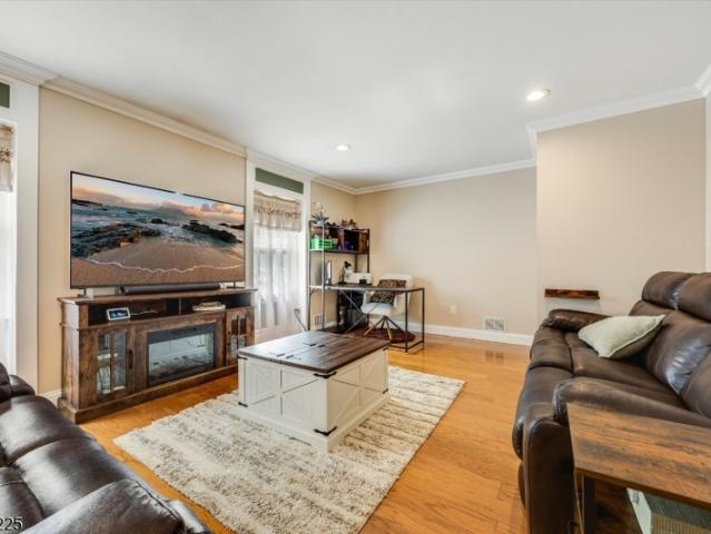 Townhouse for sale in Allamuchy, New Jersey
