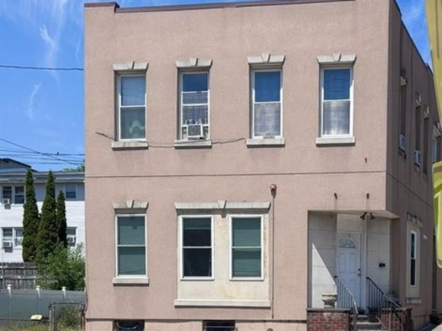 House for sale in Cliffside Park, New Jersey