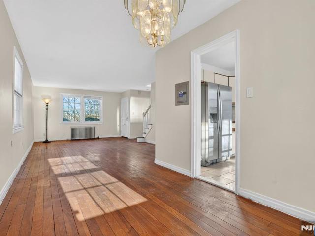 House for sale in Elmwood Park, New Jersey