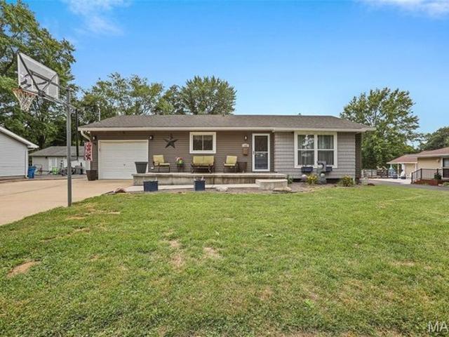 House for sale in Bethalto, Illinois