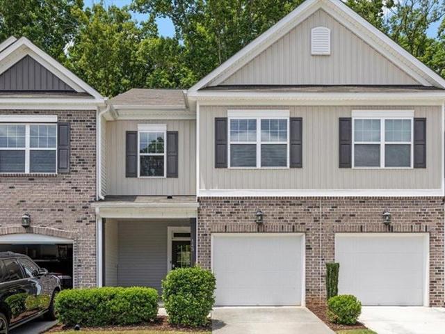 Townhouse for sale in Hillsborough, North Carolina