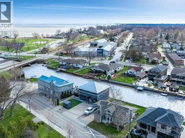 House for sale in Lakeshore, Ontario