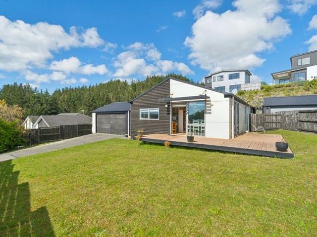 House for rent in Silverbrooke, Porirua