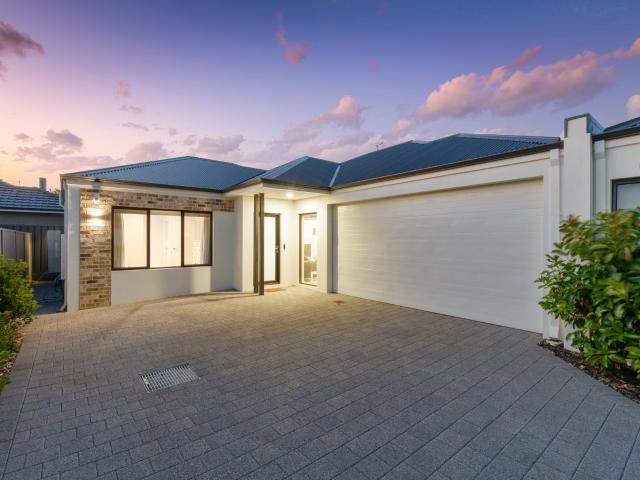Villa for sale in Stirling, Western Australia