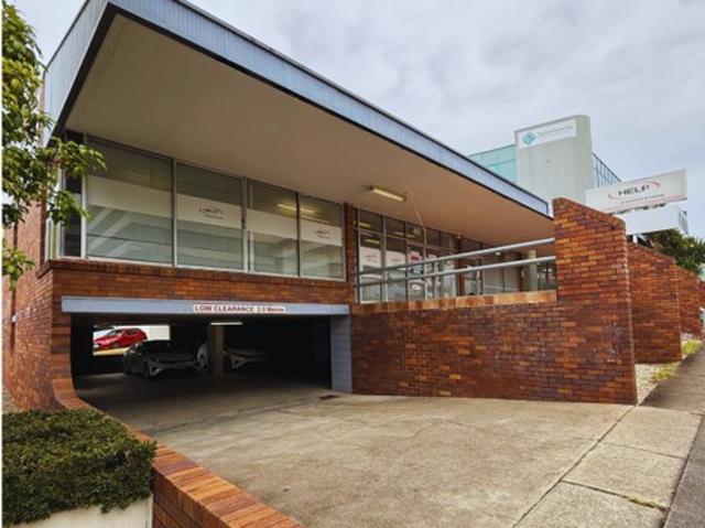 Office for rent in Toombul, Queensland