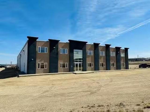 House for rent in Woking, Alberta