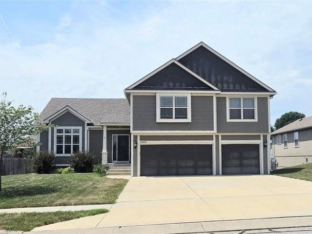 House for sale in Smithville, Missouri