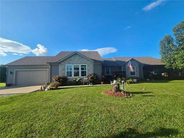 House for sale in Harrisonville, Missouri