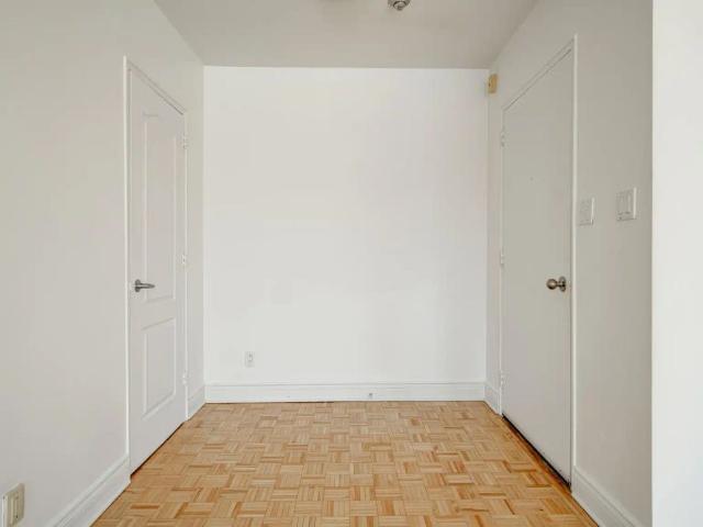 Apartment for rent in Ville-Marie, Montréal