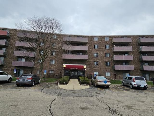 Condo for sale in Schaumburg, Illinois