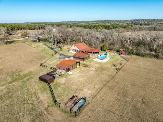 Farm for sale in Palestine, Texas