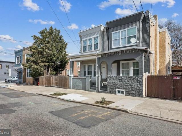 Townhouse for sale in Camden, New Jersey
