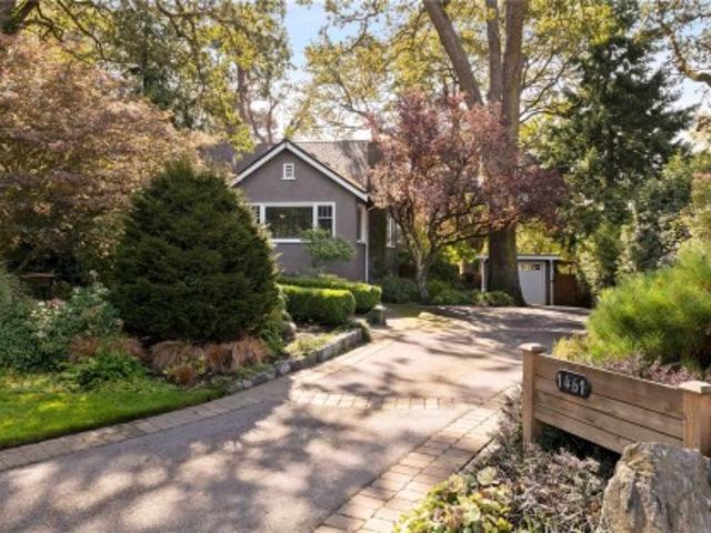 House for sale in Quadra, Saanich