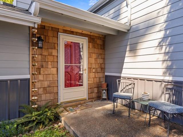 House for sale in Coos Bay, Coos County