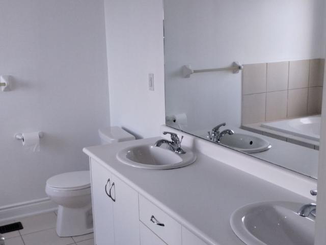 House for rent in Innisfil, Central Ontario