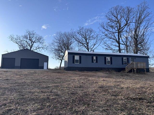 House for sale in Stone, Missouri