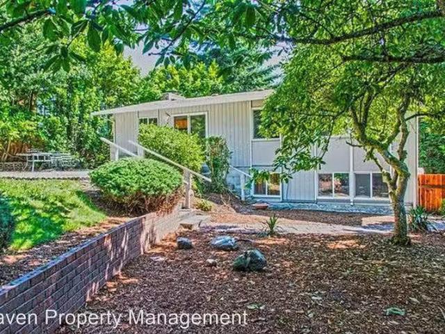 House for rent in Bellevue