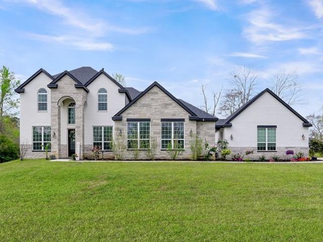 House for sale in Willis, Texas