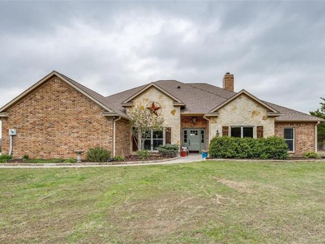 House for sale in Whitewright, Texas