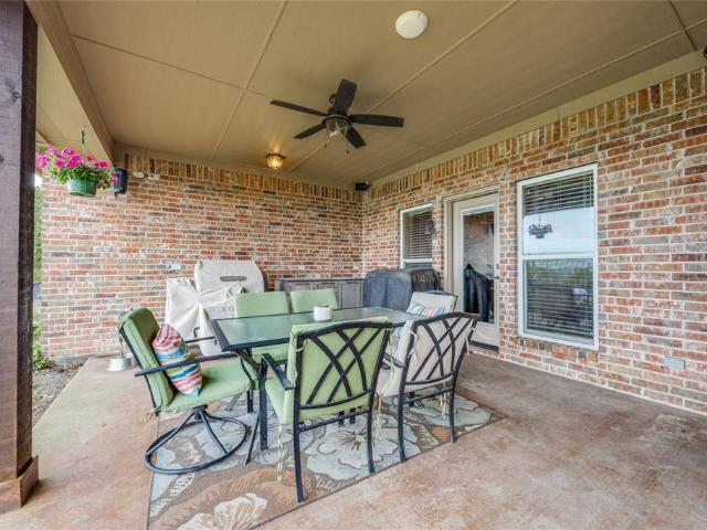 House for sale in Whitewright, Texas